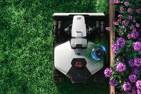 Robotická sekačka Mammotion LUBA mini 2 AWD 1000 - boční dožínač Edge Cutting