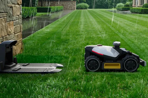 Robotická sekačka Mammotion LUBA mini 2 AWD 1000 - automatické nabíjení