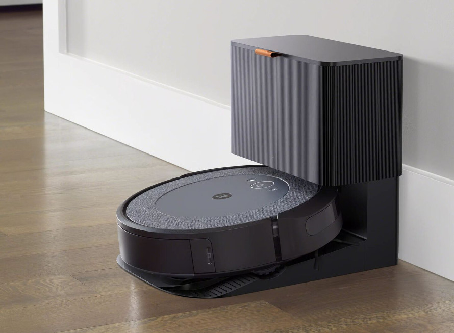 iRobot Roomba Combo i5+ Neutral - Automatické vysypání sběrného koše ve stanice Clean Base
